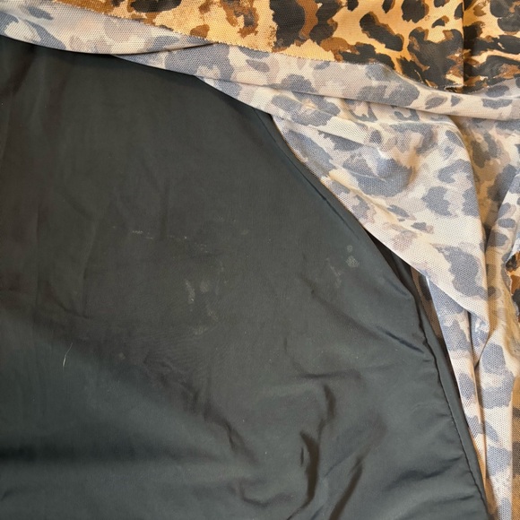 Leopard Print Swimsuit with Cheetah cover up attached size: 34/5x - Picture 11 of 11